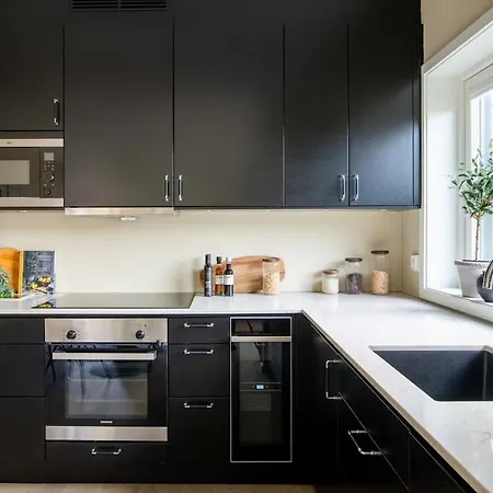 2br 200 M From Metro And Airport Bus And Free Parking Appartement *